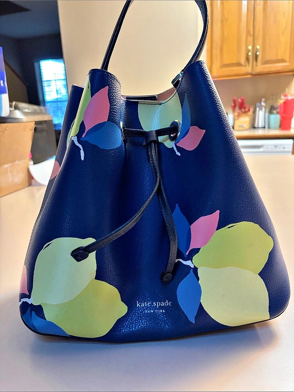 Kate Spade New York Eva Lemon Zest Large Bucket Bag ‼️LIKE NEW!!!